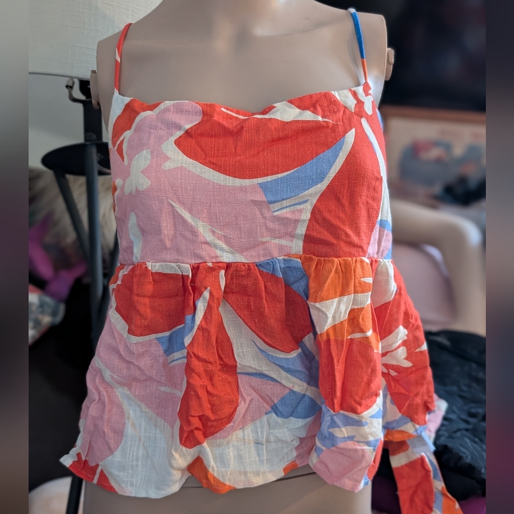 En Saison NWT colorful tank tie back top Size L